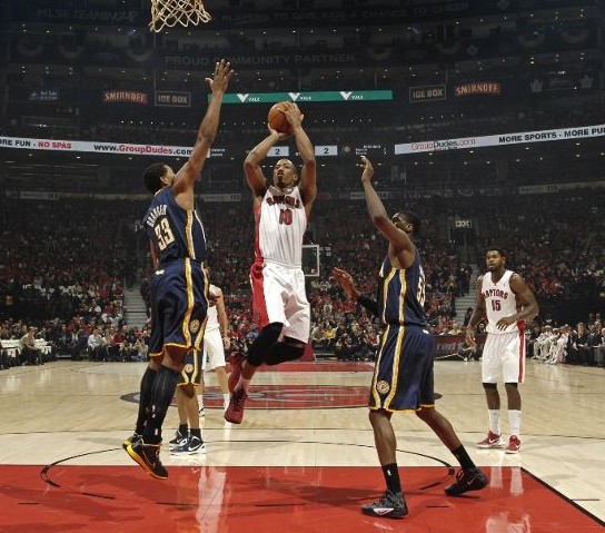 在全场欢呼 在全场欢呼